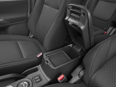 2017 Mitsubishi Outlander Base