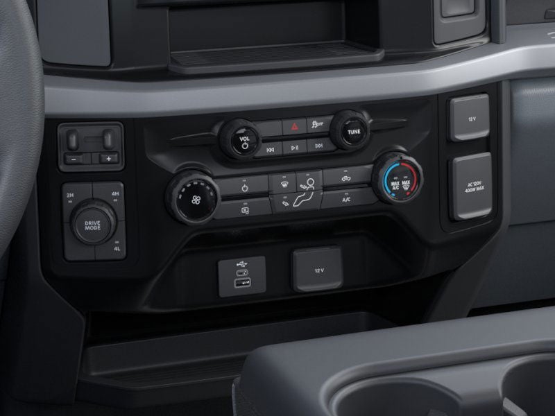 2026 Ford Super Duty F-350® XLT