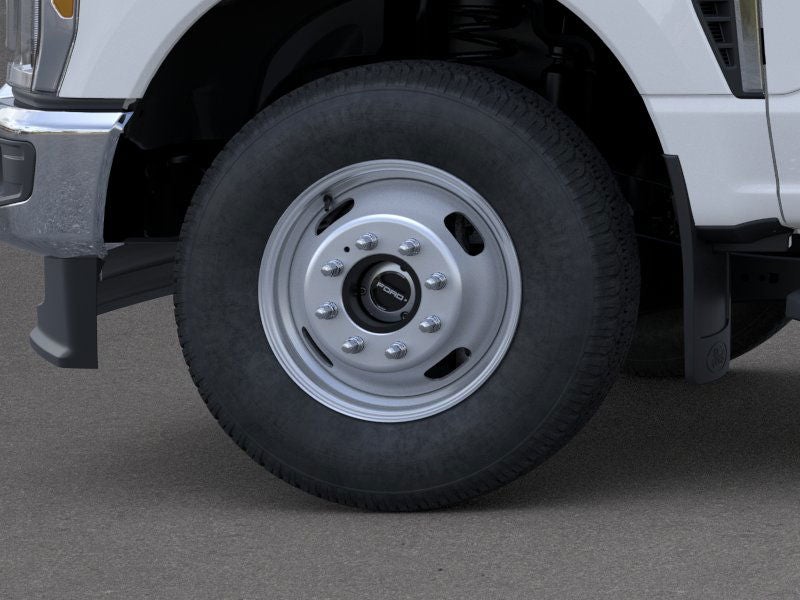 2026 Ford Super Duty F-350® XLT