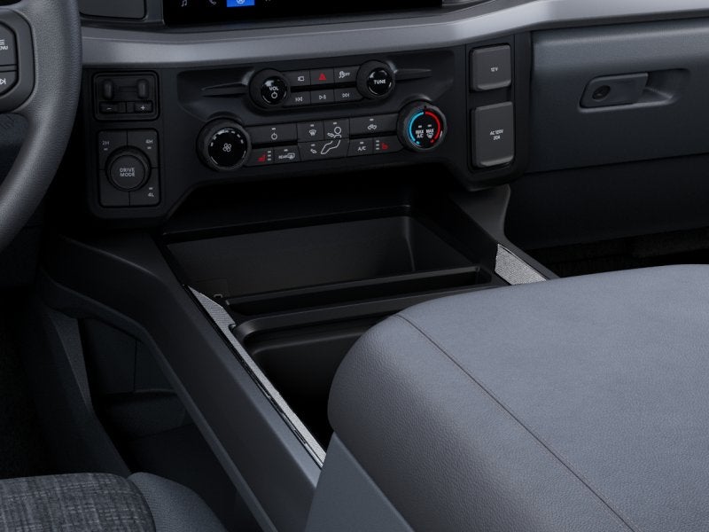 2027 Ford Super Duty F-350® XLT