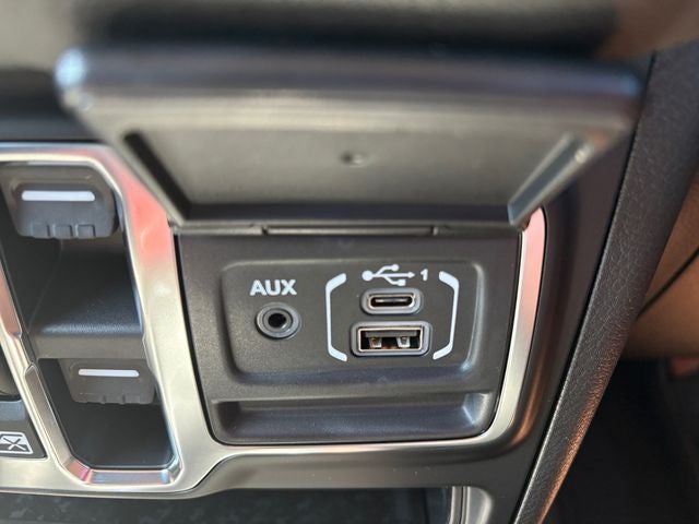 2026 Jeep Wrangler 4-Door Sport RHD 4x4