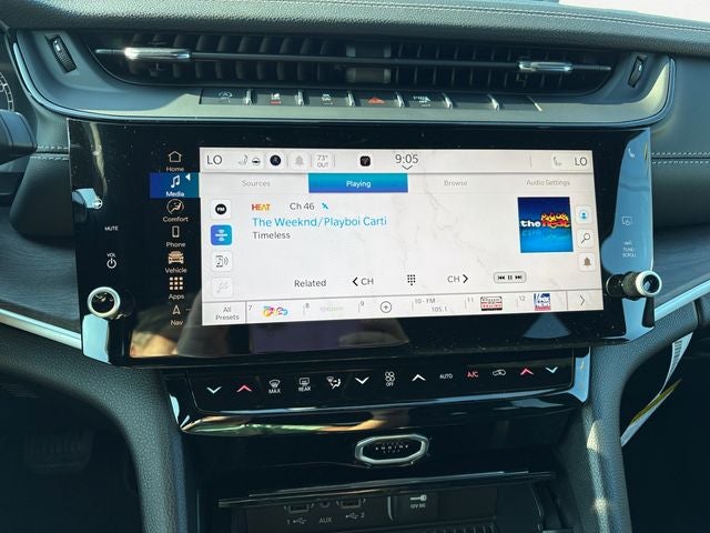2027 Jeep Grand Cherokee GRAND CHEROKEE LAREDO ALTITUDE 4X4