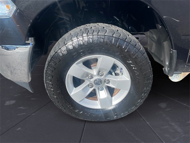 2019 RAM 1500 Classic SLT Crew Cab 4x4 6'4' Box