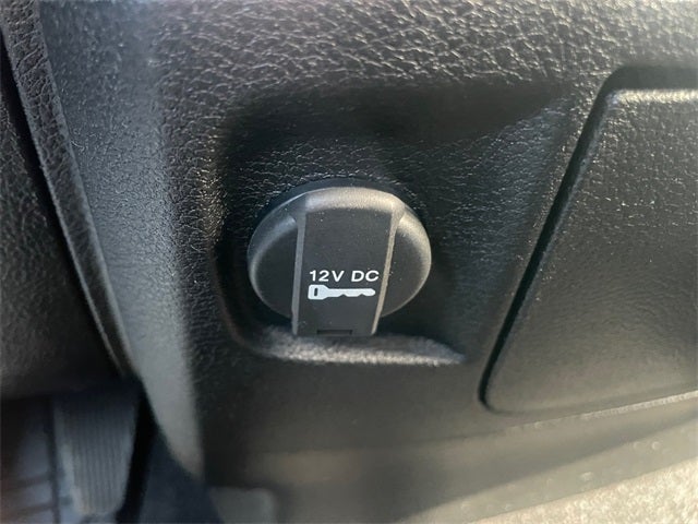 2019 RAM 1500 Classic SLT Crew Cab 4x4 6'4' Box