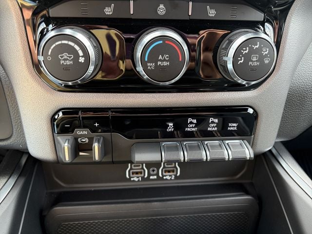 2026 RAM 1500 RAM 1500 BIG HORN CREW CAB 4X4 5'7' BOX