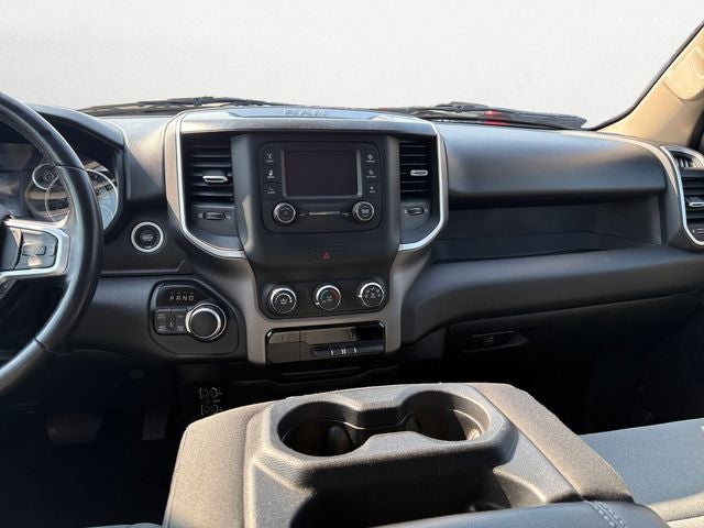 2020 RAM 1500 Big Horn Crew Cab 4x4 5'7' Box