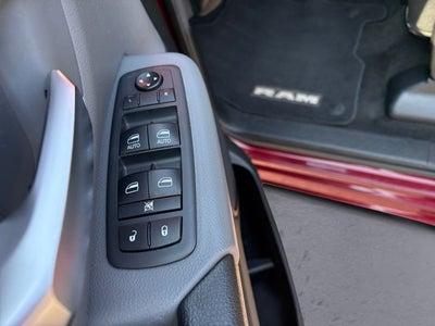 2020 RAM 1500 Big Horn Crew Cab 4x4 5'7' Box