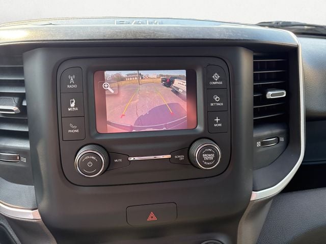 2020 RAM 1500 Big Horn Crew Cab 4x4 5'7' Box