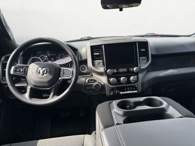 2026 RAM Ram 1500 RAM 1500 TRADESMAN CREW CAB 4X4 5'7' BOX