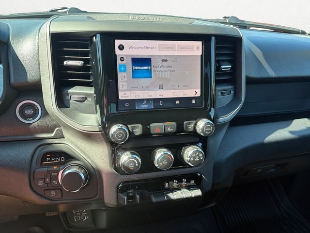 2026 RAM Ram 1500 RAM 1500 TRADESMAN CREW CAB 4X4 5'7' BOX