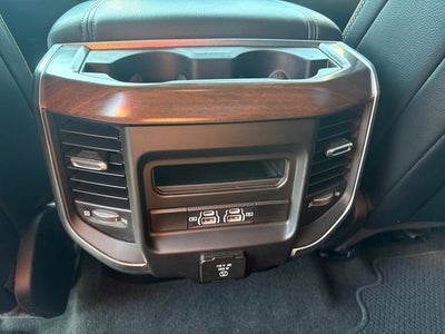2022 RAM 1500 Laramie Crew Cab 4x4 5'7' Box