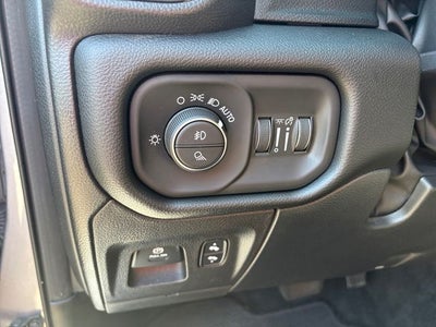 2022 RAM 1500 Laramie Crew Cab 4x4 5'7' Box