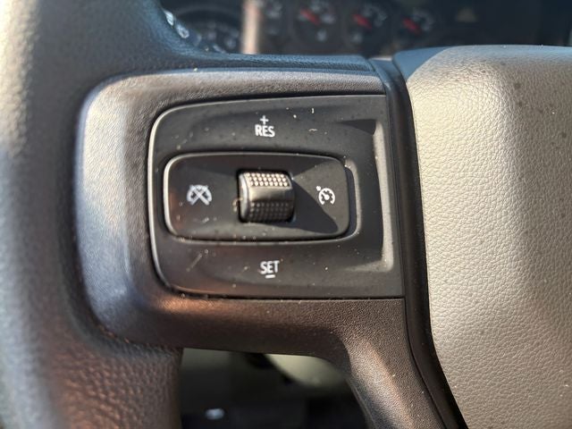 2021 Chevrolet Silverado 1500 2WD Double Cab Standard Bed Custom