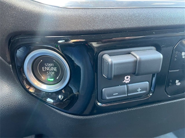 2025 Chevrolet Silverado 1500 4WD Crew Cab Standard Bed LT