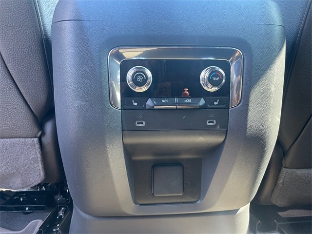 2023 GMC Yukon XL 4WD Denali