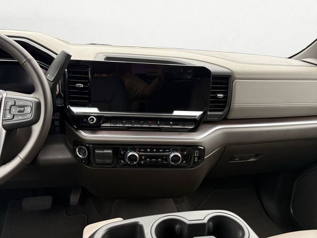 2026 GMC Sierra 1500 Crew Cab, Short Bed, SLT, 4WD