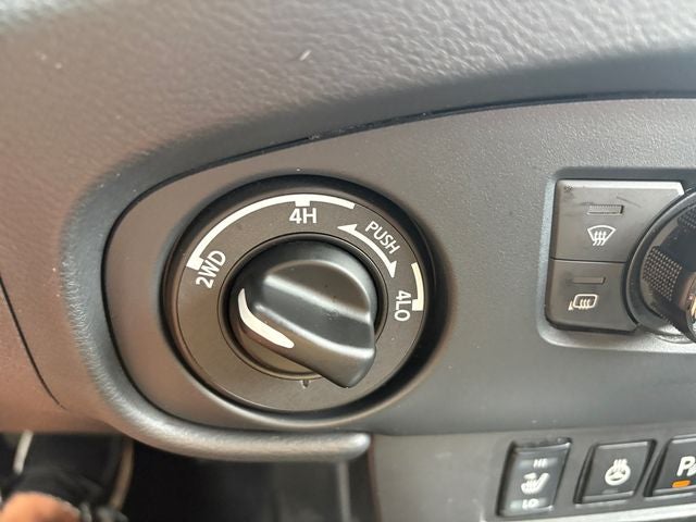 2022 Nissan Frontier Crew Cab SV 4x4