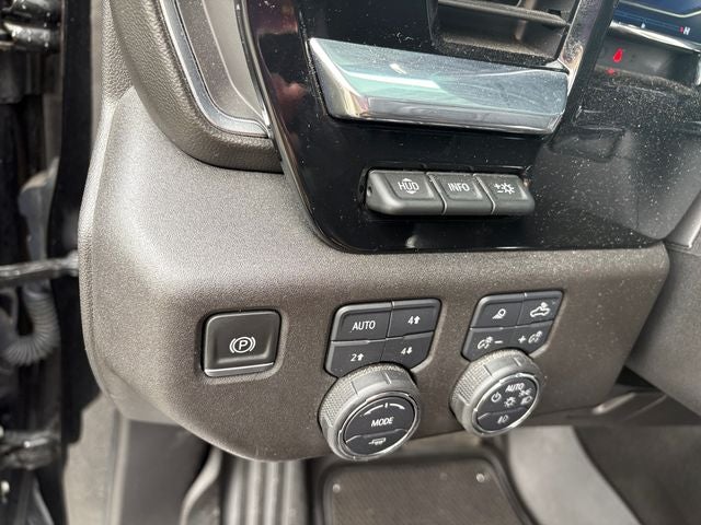 2025 Chevrolet Silverado 2500HD 4WD Crew Cab Standard Bed LTZ