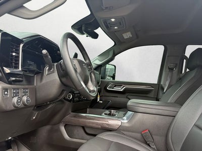 2025 Chevrolet Silverado 2500HD 4WD Crew Cab Standard Bed LTZ