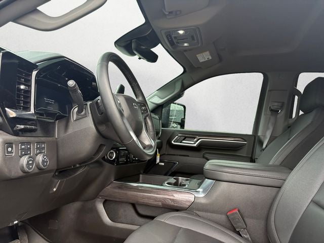 2025 Chevrolet Silverado 2500HD 4WD Crew Cab Standard Bed LTZ