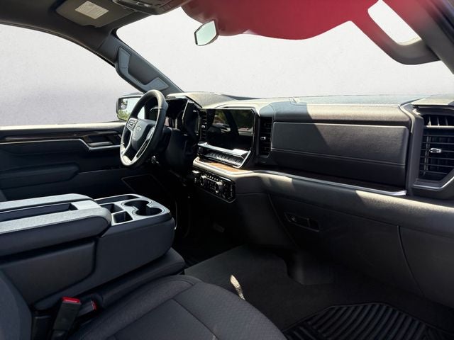 2026 Chevrolet Silverado 1500 4WD Crew Cab Standard Bed LT