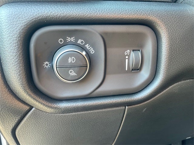 2026 RAM 2500 RAM 2500 TRADESMAN CREW CAB 4X4 6'4' BOX