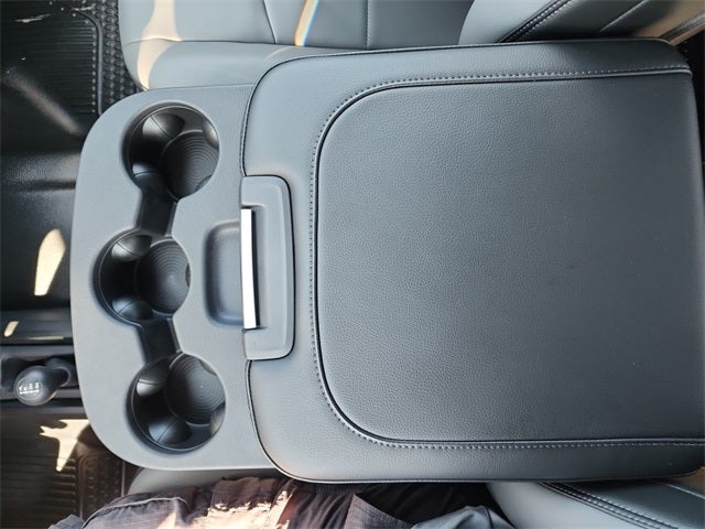 2024 RAM 3500 Tradesman Crew Cab 4x4 8' Box