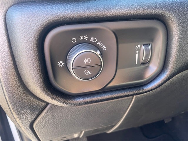 2024 RAM 3500 Big Horn Crew Cab 4x4 8' Box