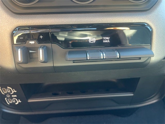 2024 RAM 3500 Big Horn Crew Cab 4x4 8' Box