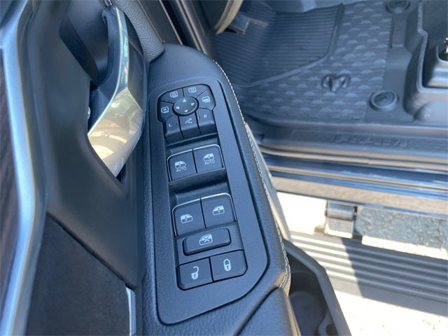 2026 RAM Ram 3500 RAM 3500 LARAMIE MEGA CAB 4X4 6'4' BOX