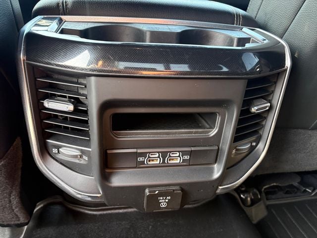 2022 RAM 2500 Laramie Crew Cab 4x4 6'4' Box