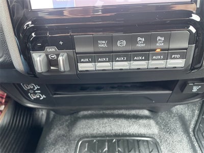 2026 RAM Ram 5500 Chassis Cab RAM 5500 TRADESMAN CHASSIS CREW CAB 4X4 60' CA