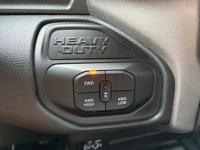 2026 RAM 3500 Chassis Tradesman/Big Horn