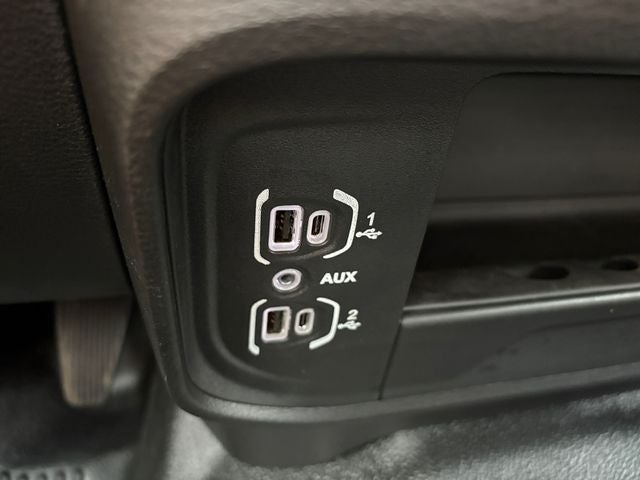 2026 RAM 3500 Chassis Tradesman/Big Horn