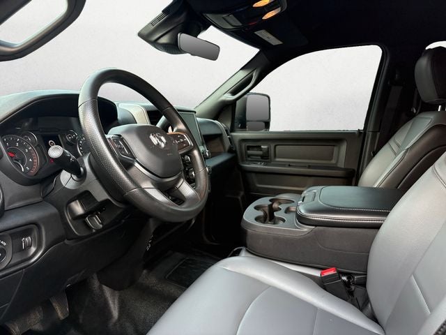 2026 RAM 3500 Chassis Tradesman/Big Horn