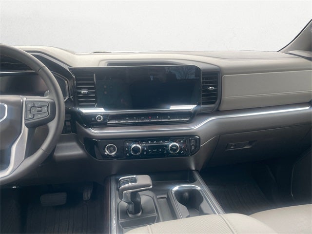 2023 GMC Sierra 1500 4WD Crew Cab Short Box SLT