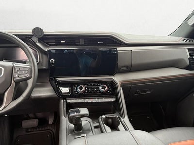 2024 GMC Sierra 1500 4WD Crew Cab Short Box AT4