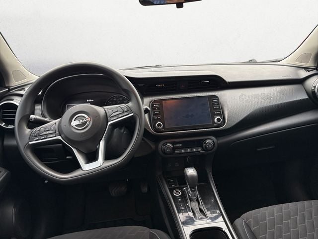 2022 Nissan Kicks SV Xtronic CVT