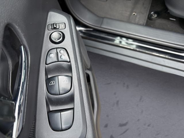 2022 Nissan Kicks SV Xtronic CVT