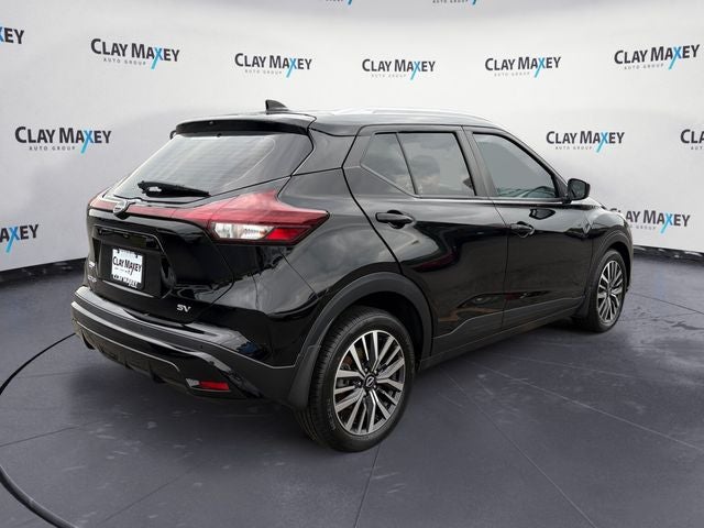 2022 Nissan Kicks SV Xtronic CVT