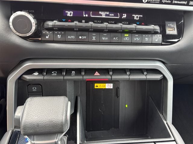 2024 Toyota Sequoia Platinum