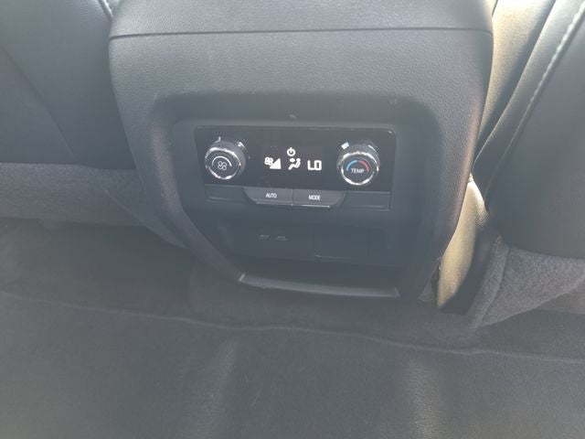 2025 Chevrolet Traverse LT 2LT
