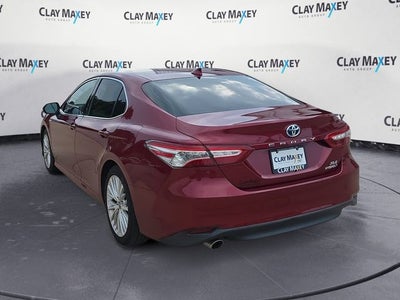 2020 Toyota Camry Hybrid XLE