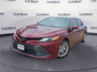 2020 Toyota Camry Hybrid XLE