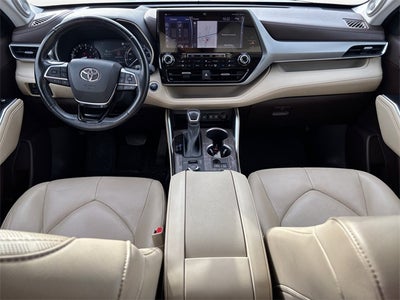2021 Toyota Highlander Platinum