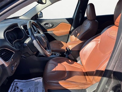 2019 Jeep Cherokee Overland