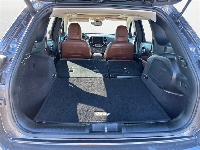 2019 Jeep Cherokee Overland