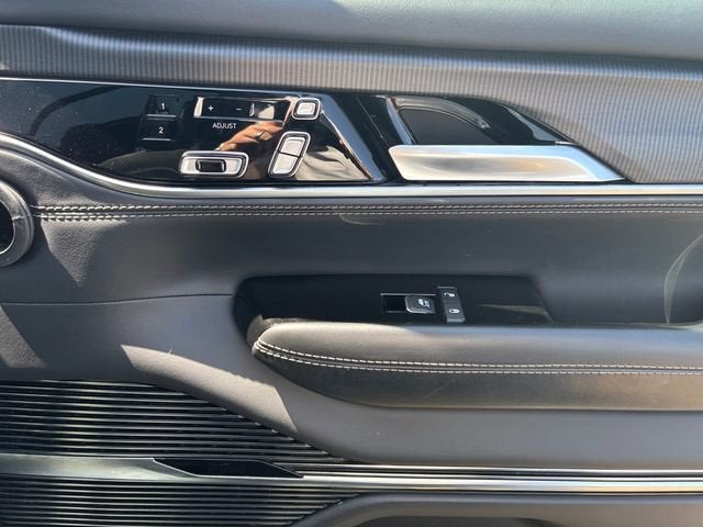 2024 Jeep Grand Wagoneer L Series II