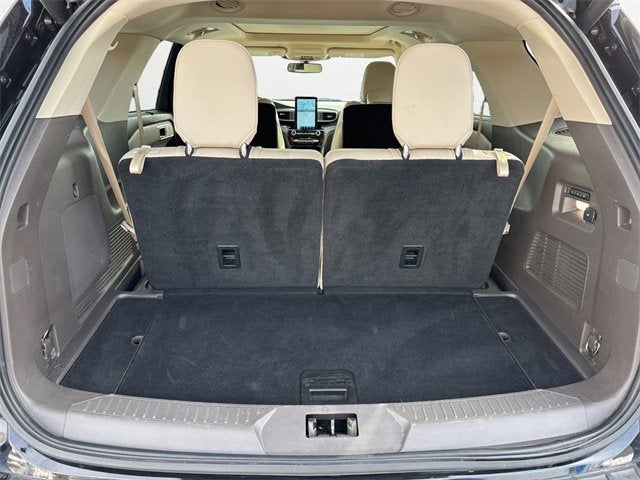 2021 Ford Explorer Platinum