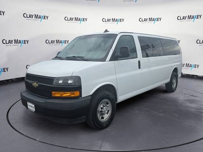 2023 Chevrolet Express Passenger 3500 1LS